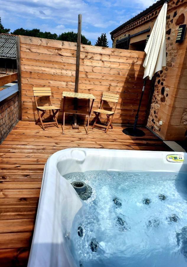 Bien Etre Simple Hotel Villajou Exterior photo